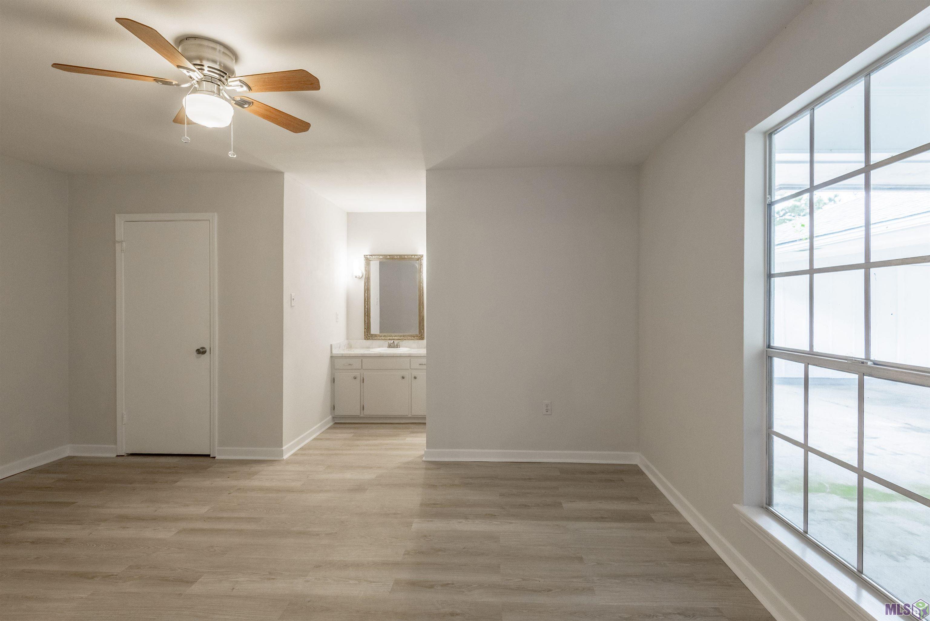 10647 Rondo Avenue Baton Rouge, LA 70815 - Photo 2 of 17