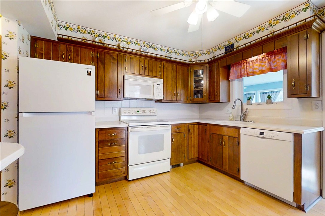 36 Pyrex Street Corning, NY 14830 - Photo 16 of 49