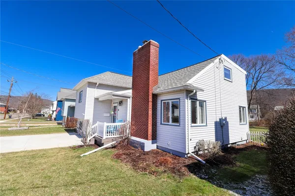 $225,000 | 36 Pyrex Street, Corning, NY 14830