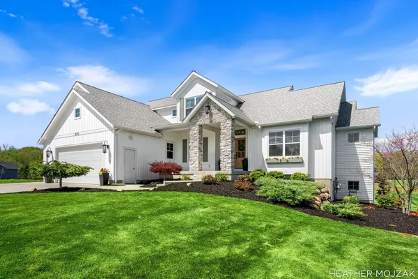 $1,190,900 | 8115 Hanna Lake Avenue Southeast, Caledonia, MI 49316