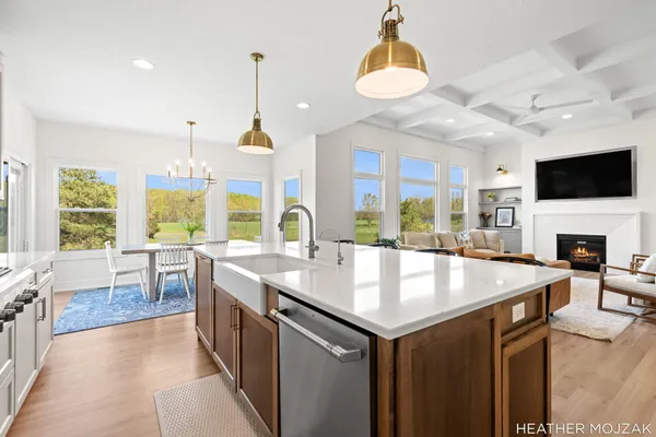 $1,190,900 | 8115 Hanna Lake Avenue Southeast, Caledonia, MI 49316
