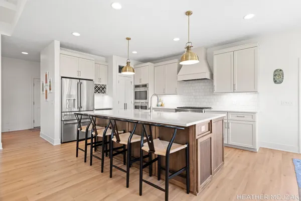 $1,190,900 | 8115 Hanna Lake Avenue Southeast, Caledonia, MI 49316