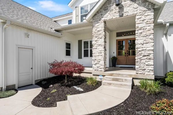 $1,190,900 | 8115 Hanna Lake Avenue Southeast, Caledonia, MI 49316