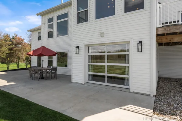 $1,190,900 | 8115 Hanna Lake Avenue Southeast, Caledonia, MI 49316