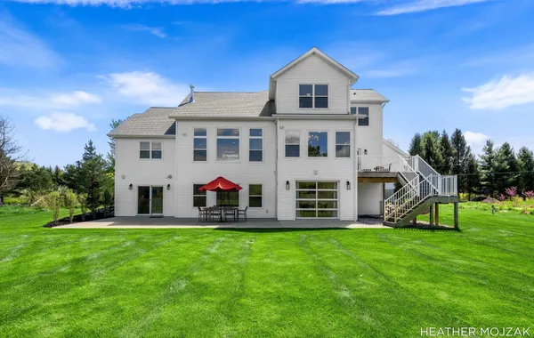 $1,190,900 | 8115 Hanna Lake Avenue Southeast, Caledonia, MI 49316