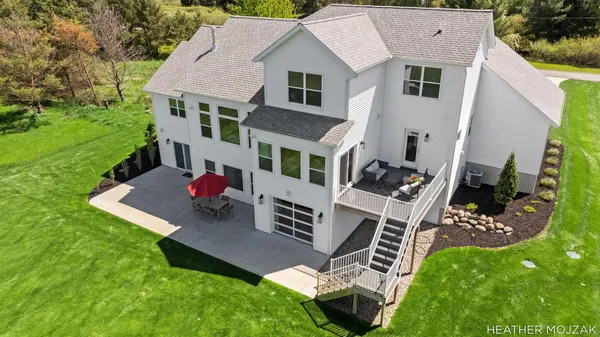 $1,190,900 | 8115 Hanna Lake Avenue Southeast, Caledonia, MI 49316