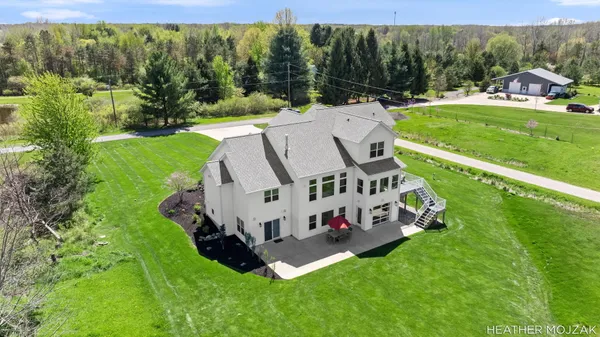 $1,190,900 | 8115 Hanna Lake Avenue Southeast, Caledonia, MI 49316