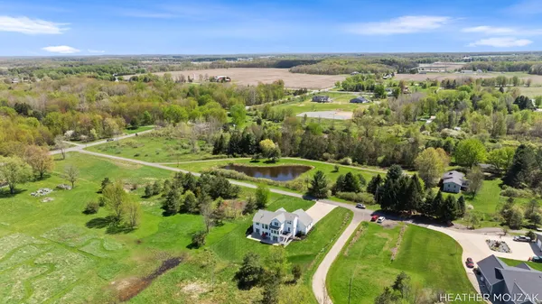 $1,190,900 | 8115 Hanna Lake Avenue Southeast, Caledonia, MI 49316