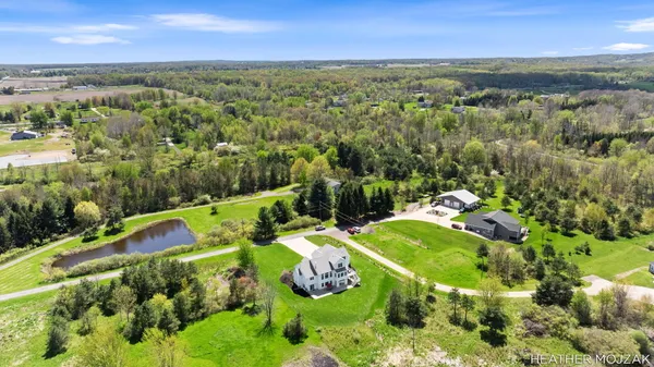 $1,190,900 | 8115 Hanna Lake Avenue Southeast, Caledonia, MI 49316