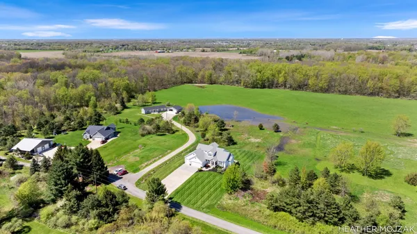 $1,190,900 | 8115 Hanna Lake Avenue Southeast, Caledonia, MI 49316