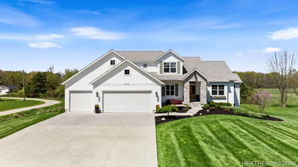 $1,190,900 | 8115 Hanna Lake Avenue Southeast, Caledonia, MI 49316