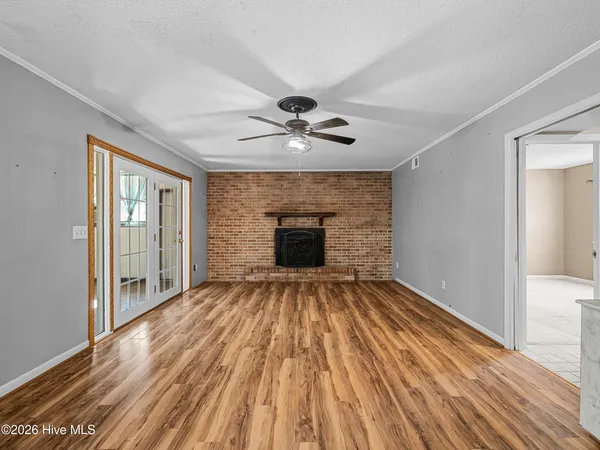 $380,000 | 2200 Colony Plaza, Jacksonville, NC 28546