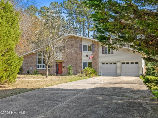 $380,000 | 2200 Colony Plaza, Jacksonville, NC 28546