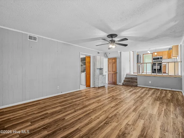 $380,000 | 2200 Colony Plaza, Jacksonville, NC 28546