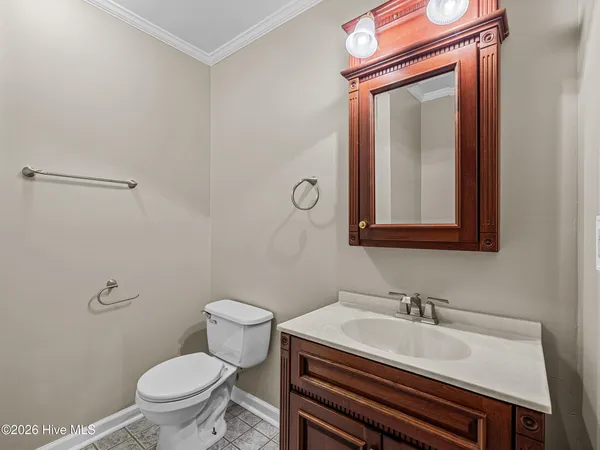 $380,000 | 2200 Colony Plaza, Jacksonville, NC 28546