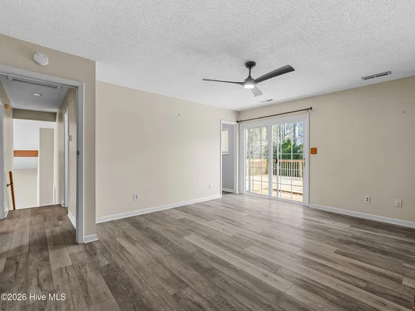 $380,000 | 2200 Colony Plaza, Jacksonville, NC 28546