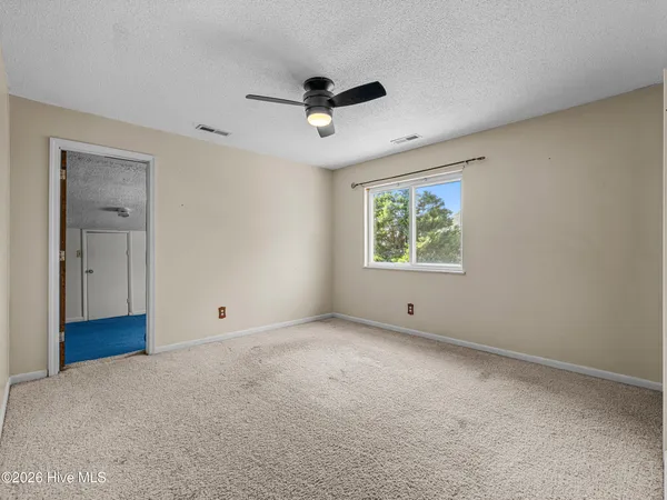 $380,000 | 2200 Colony Plaza, Jacksonville, NC 28546