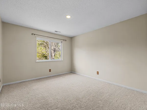 $380,000 | 2200 Colony Plaza, Jacksonville, NC 28546