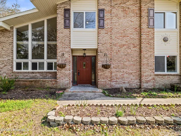 $380,000 | 2200 Colony Plaza, Jacksonville, NC 28546