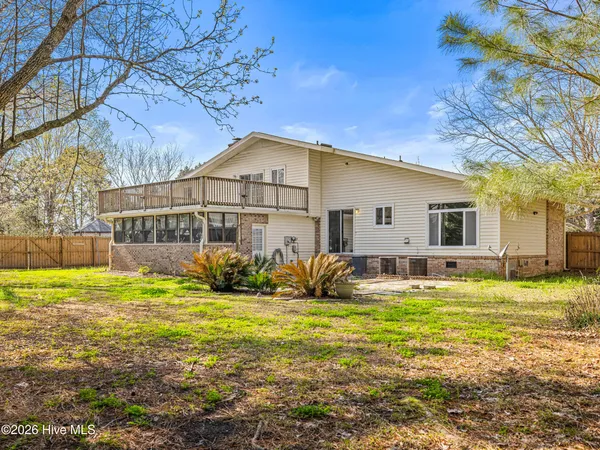 $380,000 | 2200 Colony Plaza, Jacksonville, NC 28546