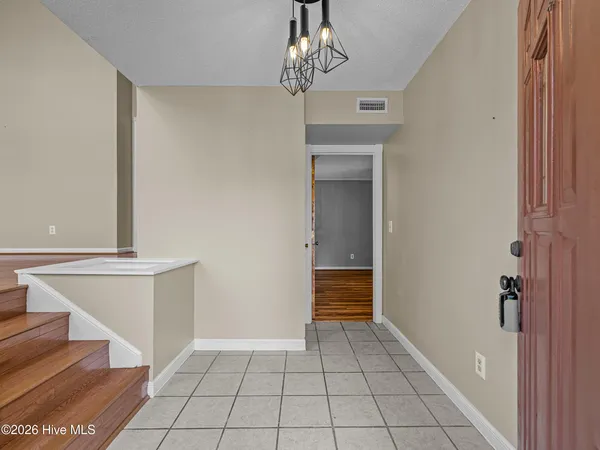 $380,000 | 2200 Colony Plaza, Jacksonville, NC 28546