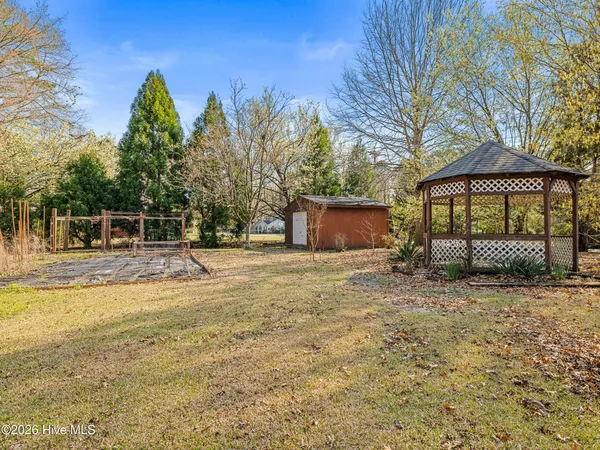 $380,000 | 2200 Colony Plaza, Jacksonville, NC 28546