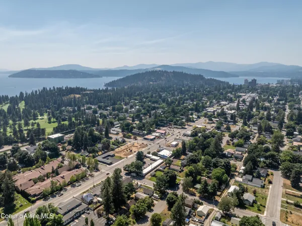 $2,750,000 | 2009 East Sherman Avenue, Coeur D'Alene, ID 83814