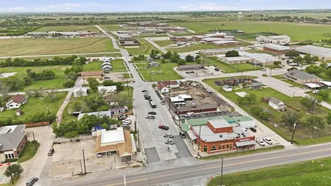 $275,000 | 204 East Bailey Street, Ponder, TX 76259
