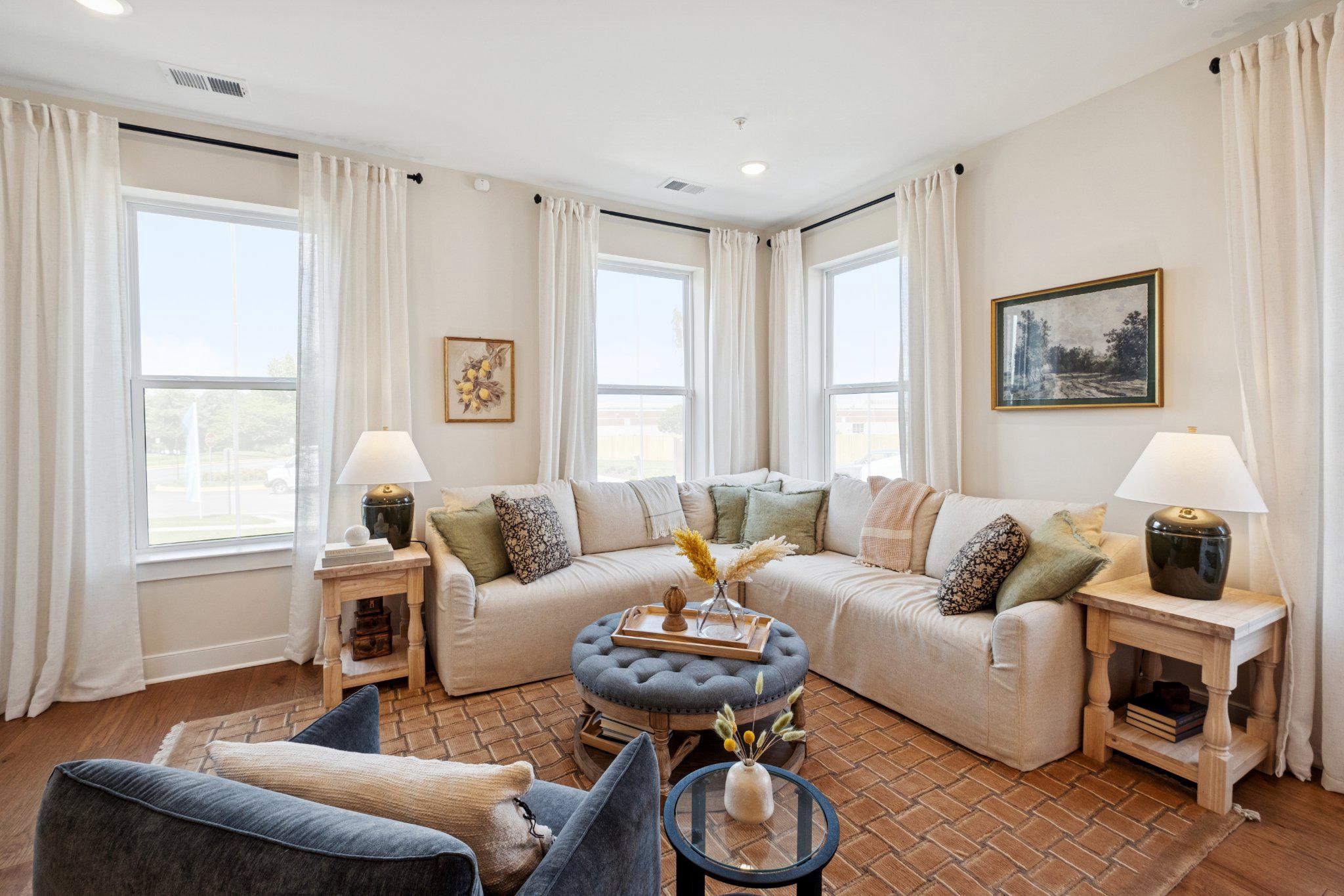 14980 Deco Circle Chantilly, VA 20151 - Photo 3 of 25 SAMPLE PHOTO ONLY