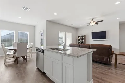 $299,900 | 293 Paisley Parkway, Sulphur, LA 70665