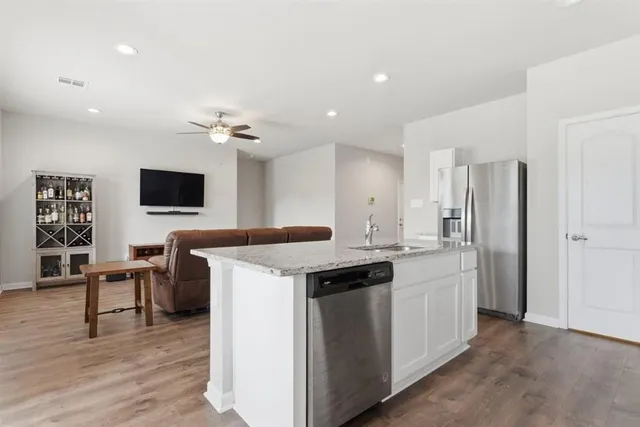 $299,900 | 293 Paisley Parkway, Sulphur, LA 70665