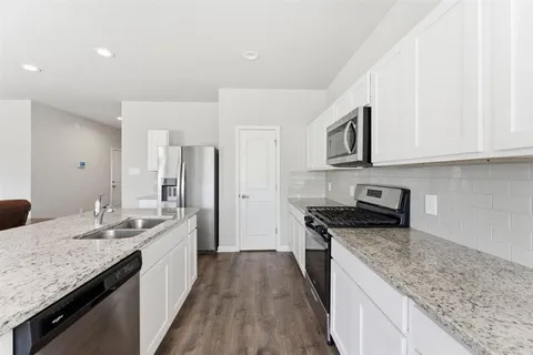 $299,900 | 293 Paisley Parkway, Sulphur, LA 70665