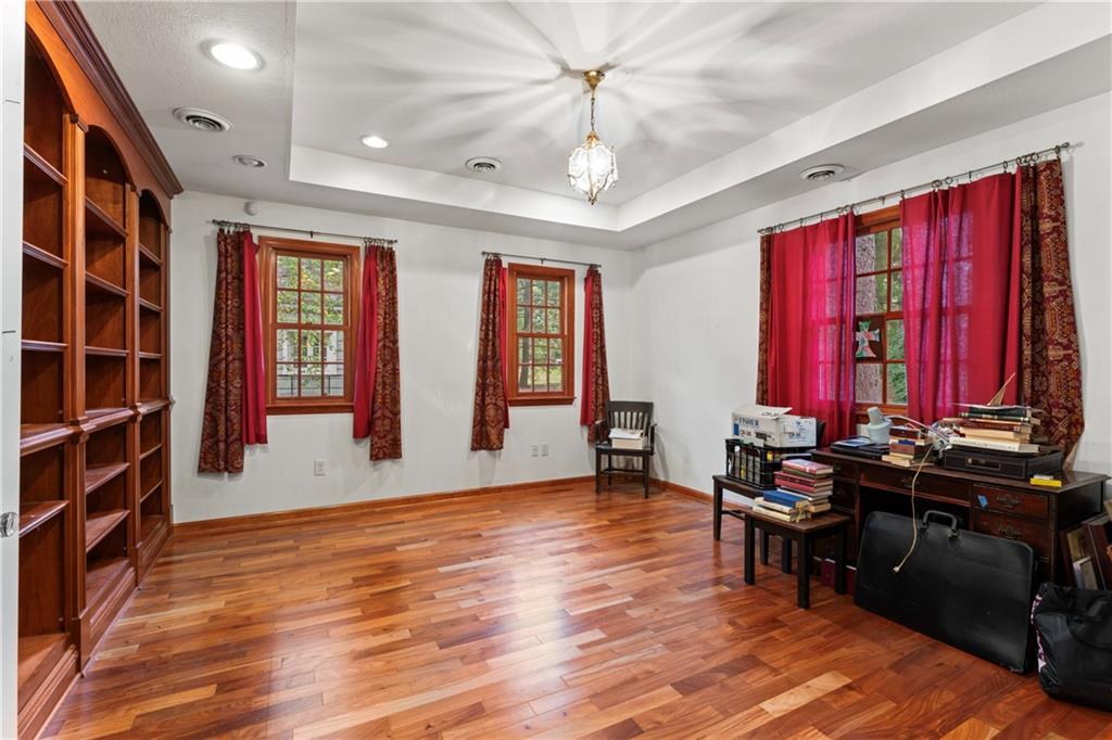 2813 Brodhead Road Aliquippa, PA 15001 - Photo 16 of 31 Gallery Image 16