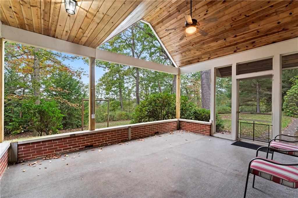 2813 Brodhead Road Aliquippa, PA 15001 - Photo 21 of 31 Gallery Image 21