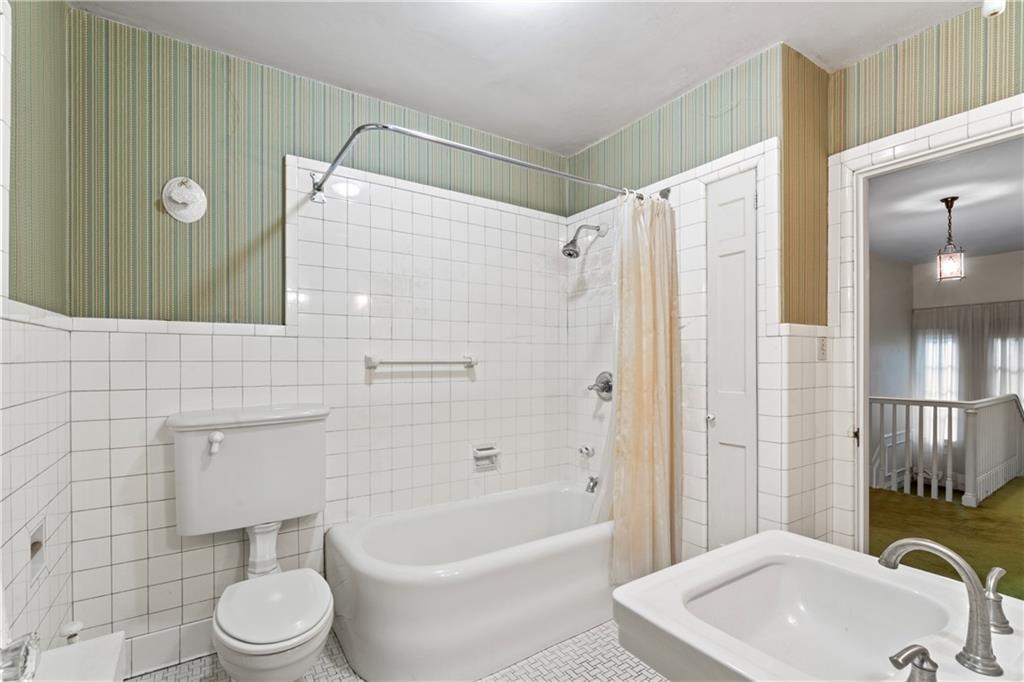 2813 Brodhead Road Aliquippa, PA 15001 - Photo 25 of 31 2nd Floor