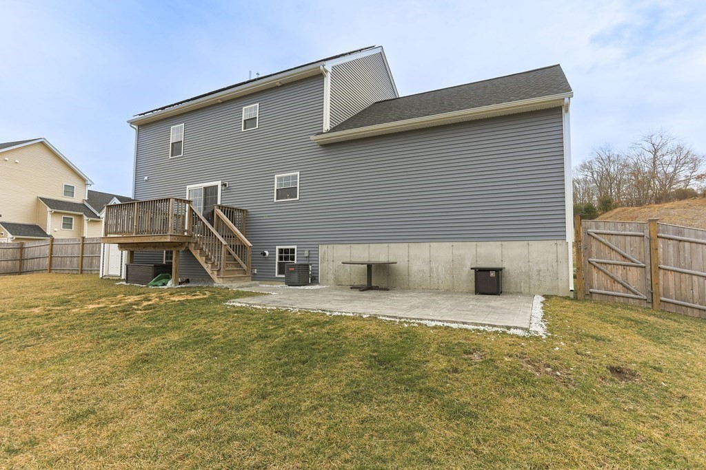 193 High Hill Road Swansea, MA 02777 - Photo 35 of 38