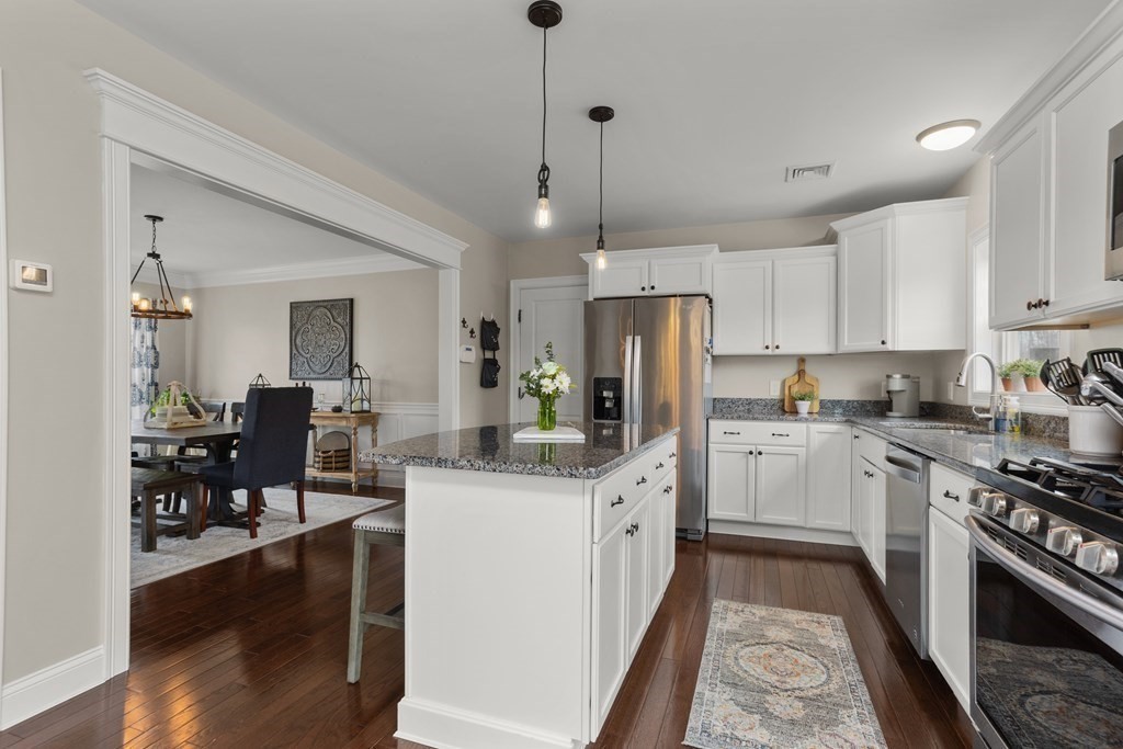 193 High Hill Road Swansea, MA 02777 - Photo 4 of 38