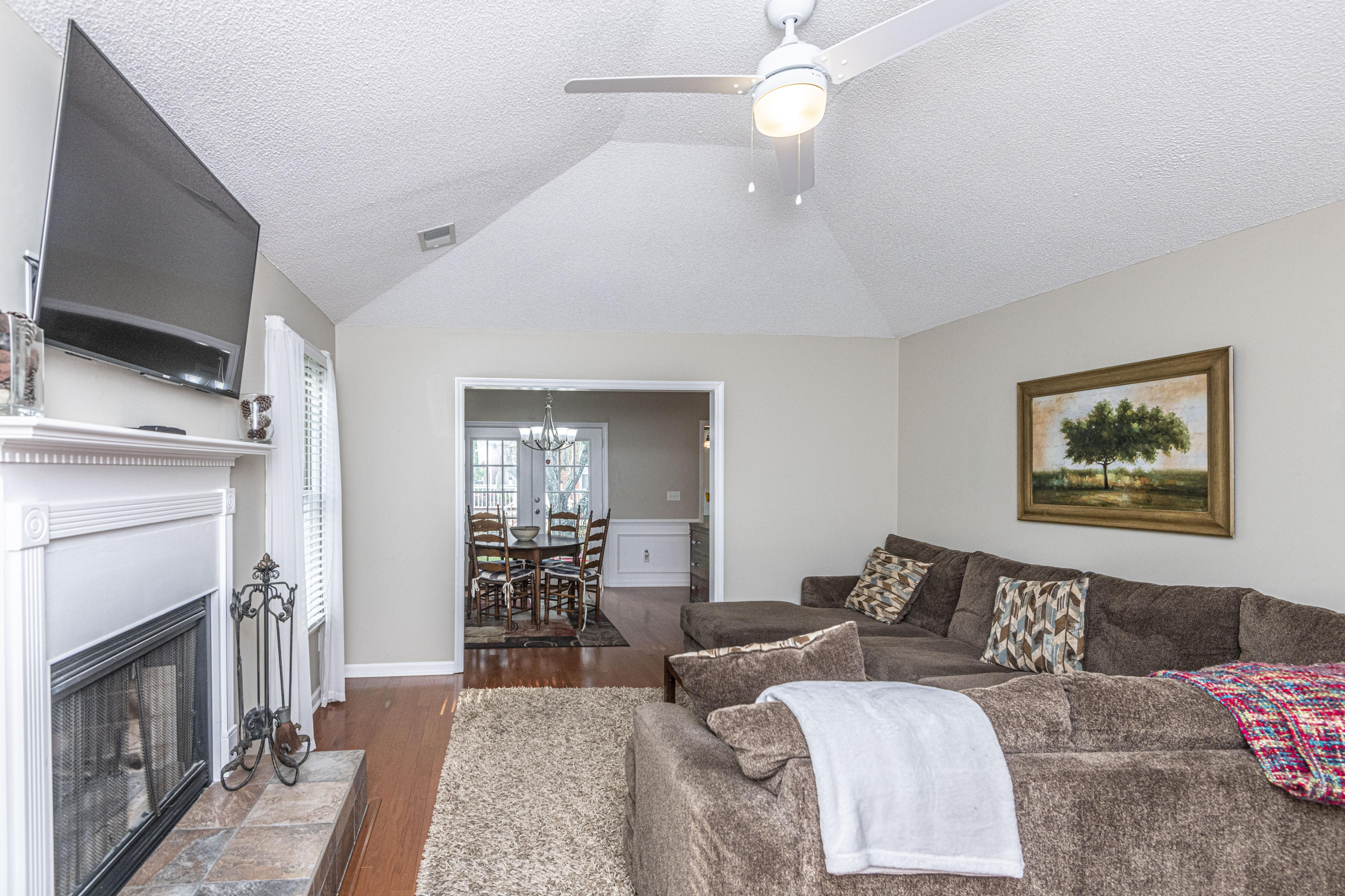 1321 Starling Road Hanahan, SC 29410 - Photo 7 of 42 DSC_2789