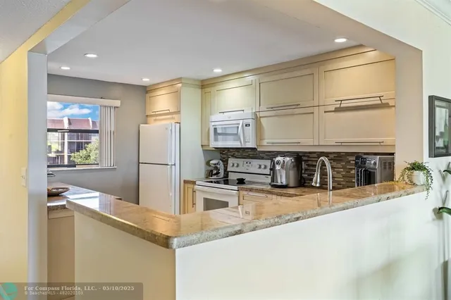 $204,900 | 3650 Environ Boulevard, Unit 409, Lauderhill, FL 33319