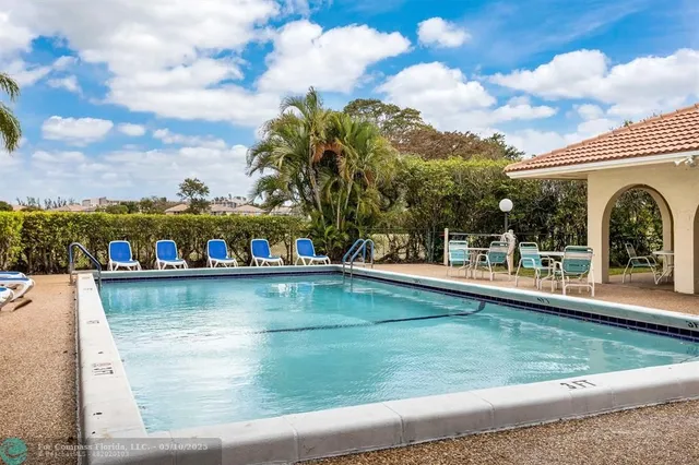 $204,900 | 3650 Environ Boulevard, Unit 409, Lauderhill, FL 33319