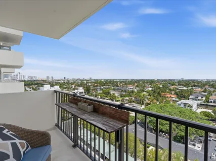 $2,600 | 340 Sunset Drive, Unit 1407, Fort Lauderdale, FL 33301