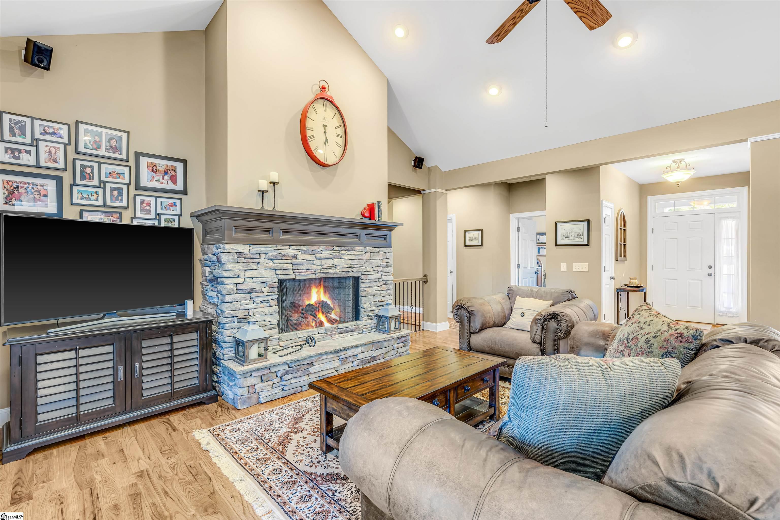 329 Stardust Lane Seneca, SC 29672 - Photo 17 of 36 Gallery Image 17