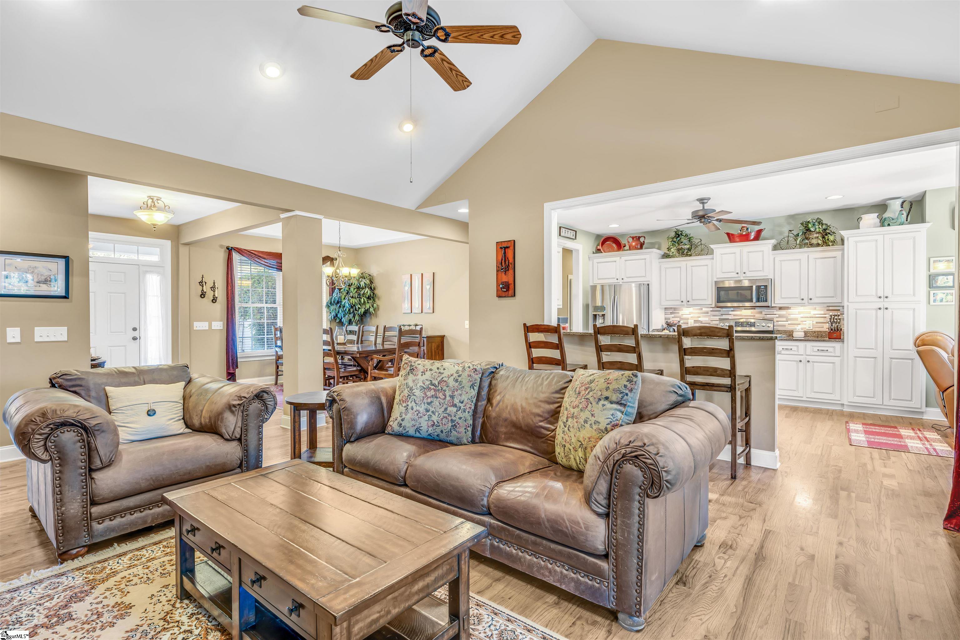 329 Stardust Lane Seneca, SC 29672 - Photo 18 of 36 Gallery Image 18