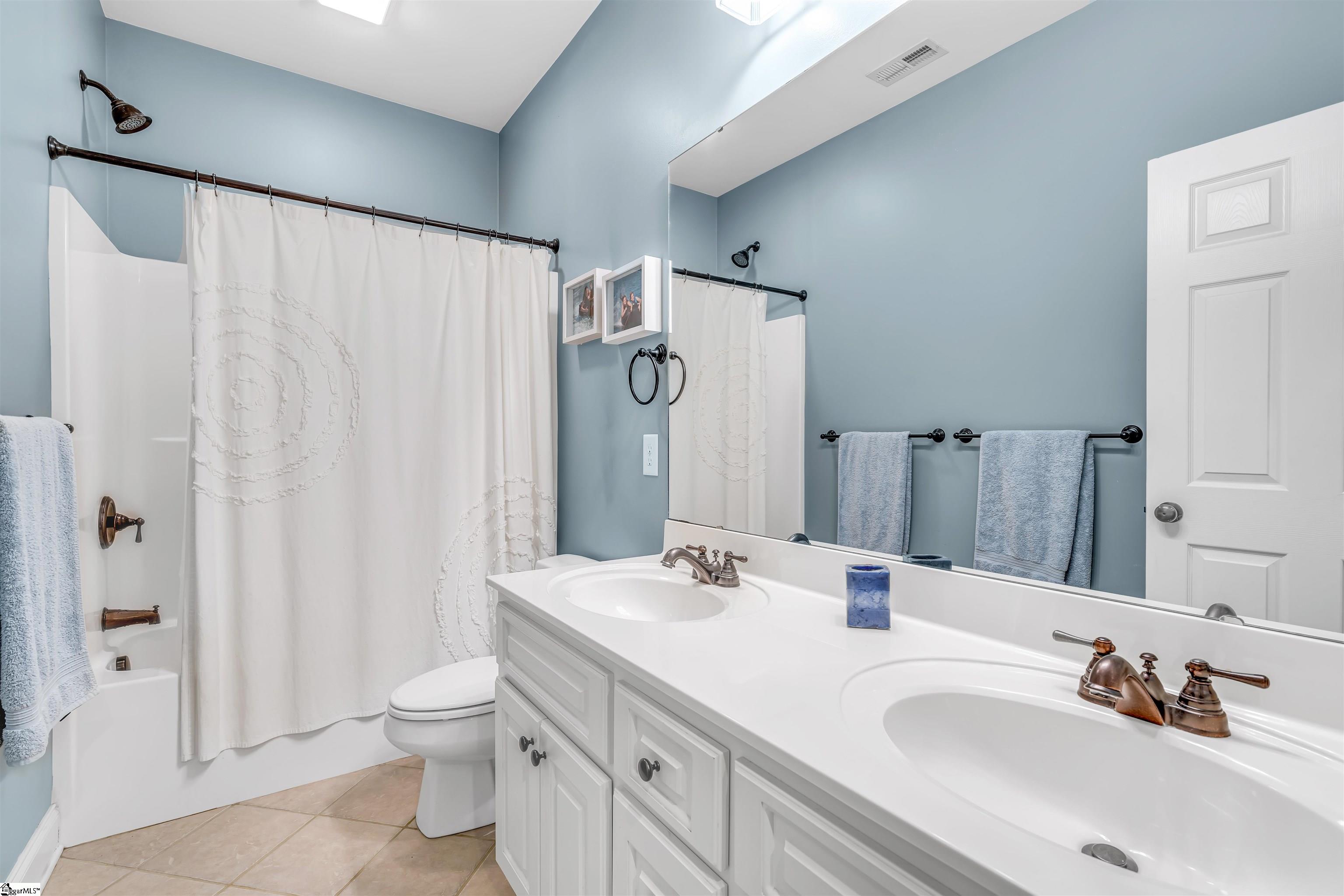 329 Stardust Lane Seneca, SC 29672 - Photo 23 of 36 Gallery Image 23
