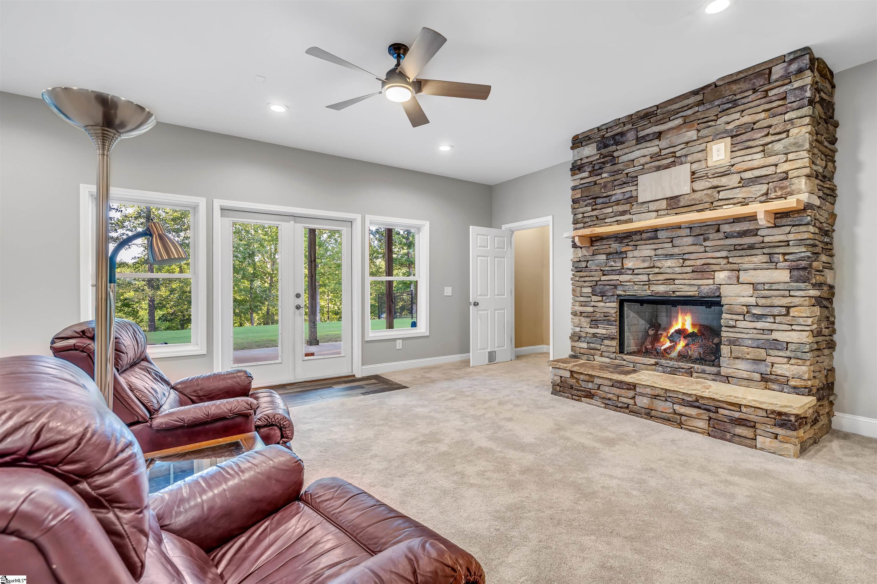 329 Stardust Lane Seneca, SC 29672 - Photo 34 of 36 Gallery Image 34