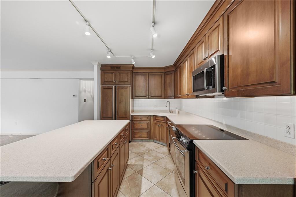 1500 Cochran Road, Unit 900 Pittsburgh, PA 15243 - Photo 12 of 32