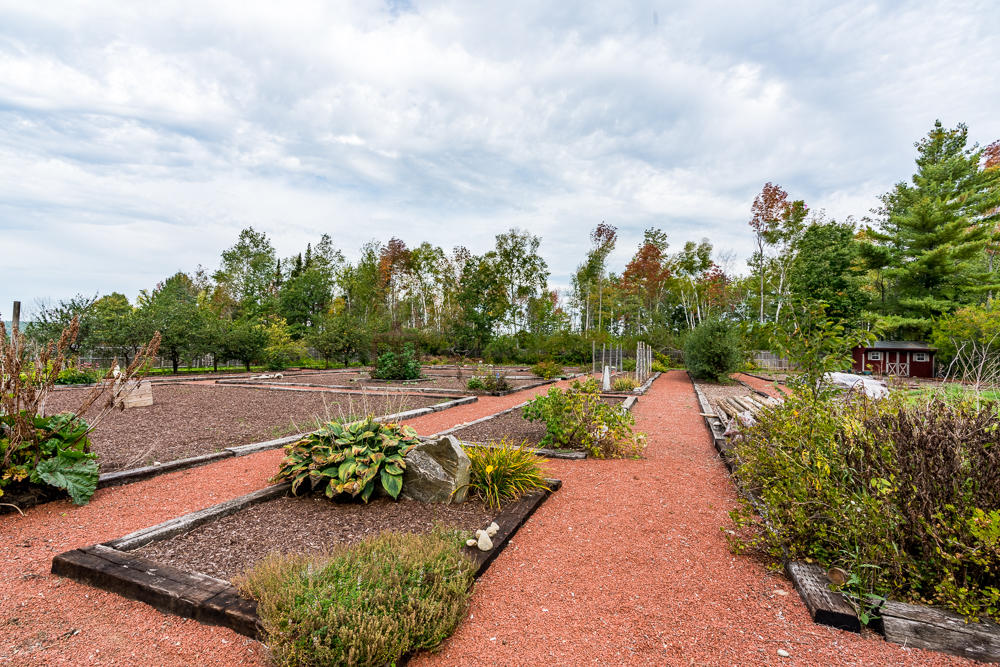 876 Perkins Ridge Road Auburn, ME 04210 - Photo 50 of 96 English-Style Garden