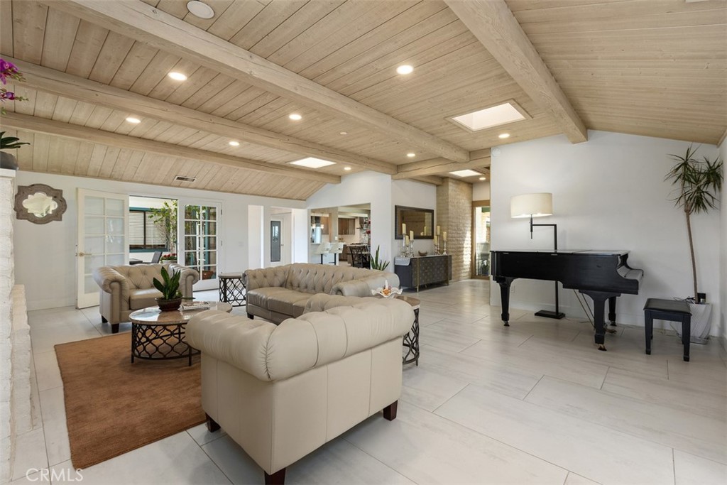 1787 Armadale Road Fallbrook, CA 92028 - Photo 5 of 37