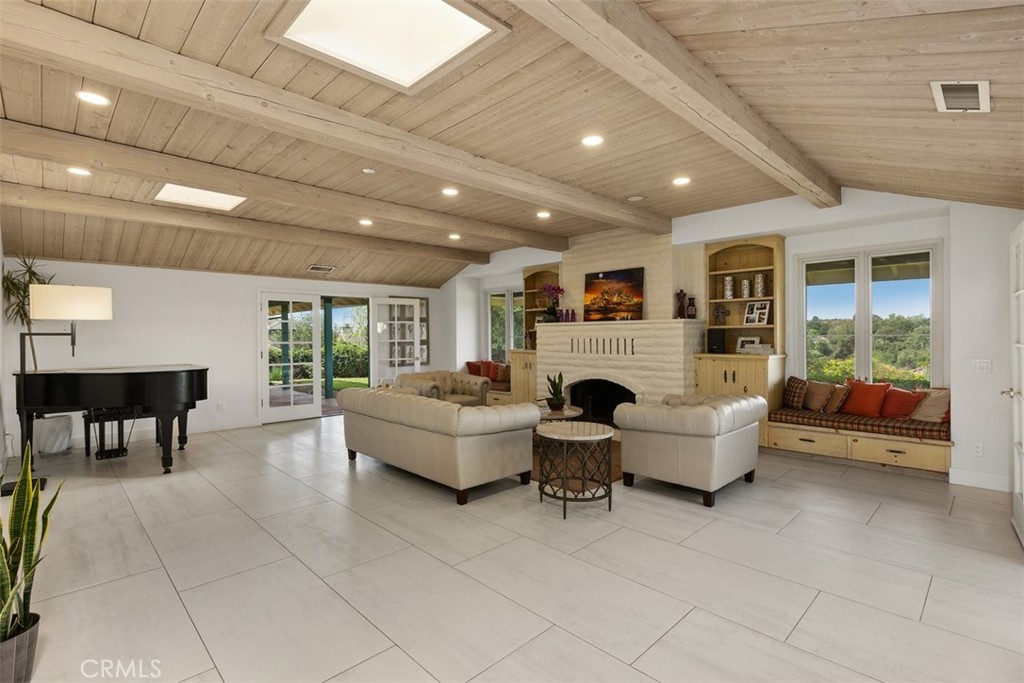 1787 Armadale Road Fallbrook, CA 92028 - Photo 6 of 37