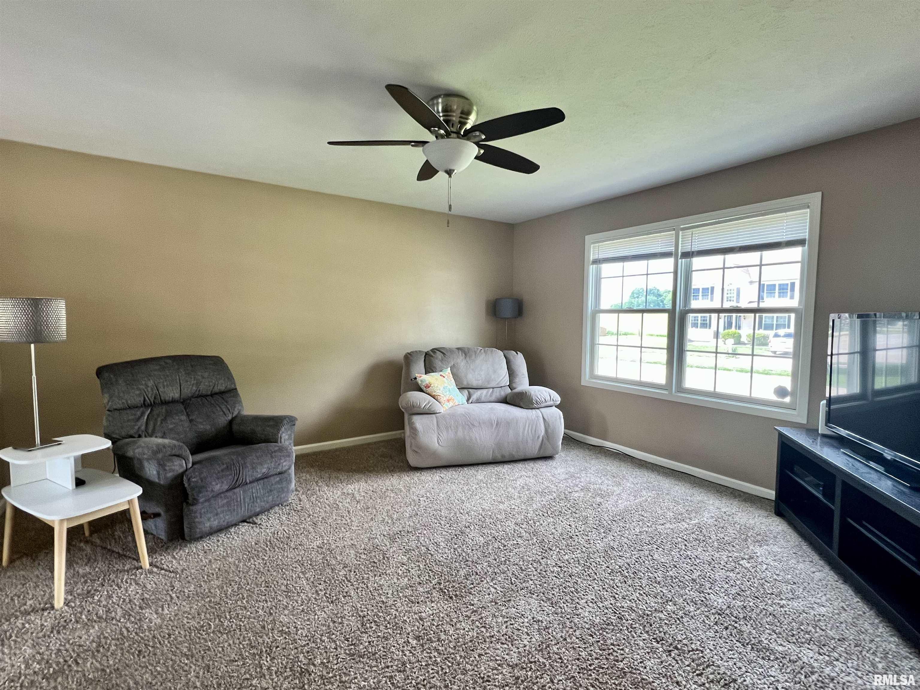3804 Carney Boulevard Springfield, IL 62712 - Photo 6 of 39 Gallery Image 6